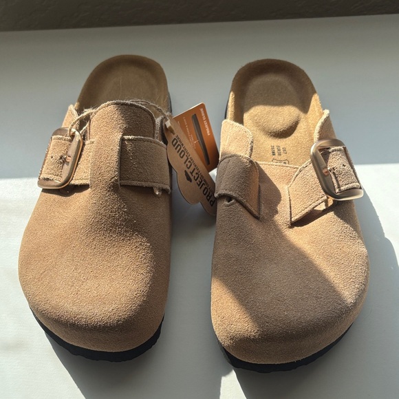 Project Cloud Shoes - Tan Suede Mules with Buckle